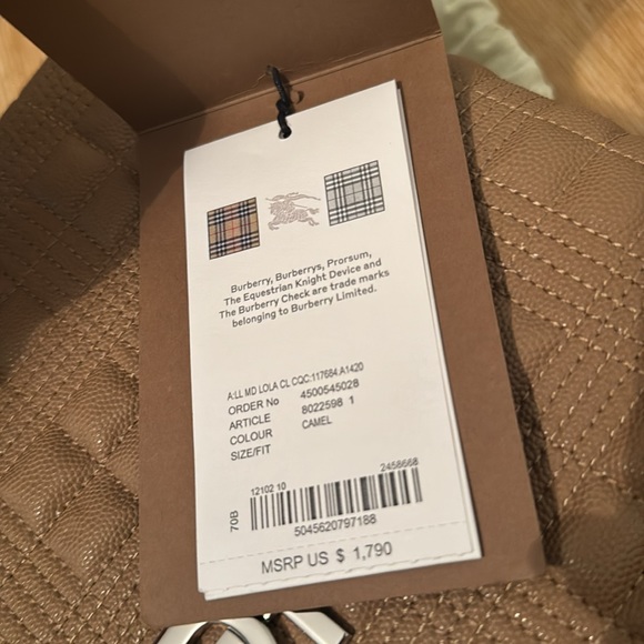 BURBERRY CAMEL BEIGE CAVIAR LEATHER HANDLE BAG BRAND NEW WITH ORIGINAL TAGS - Picture 3 of 10